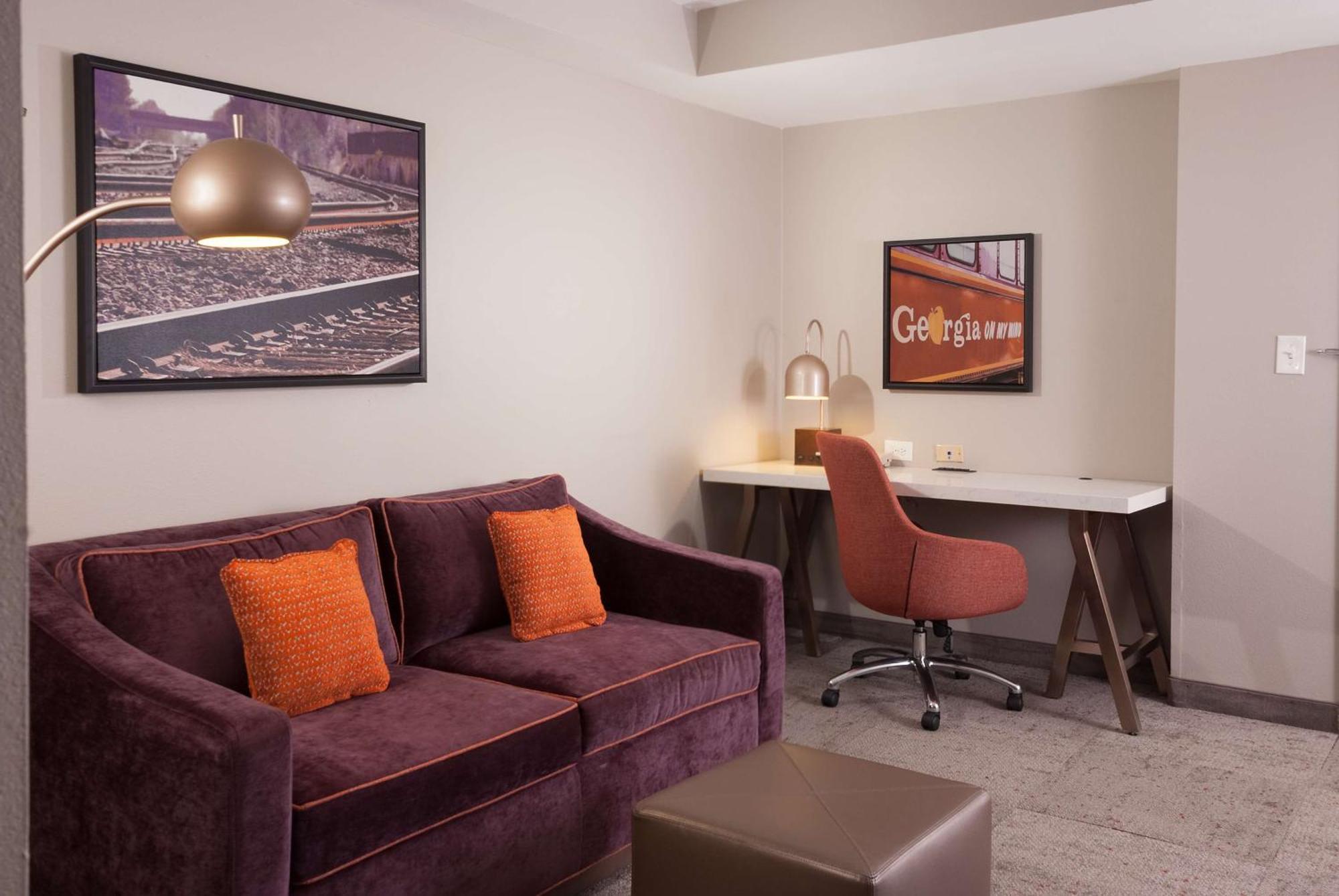 Hotel Hilton Garden Atlanta Airport/millenium Center 3*