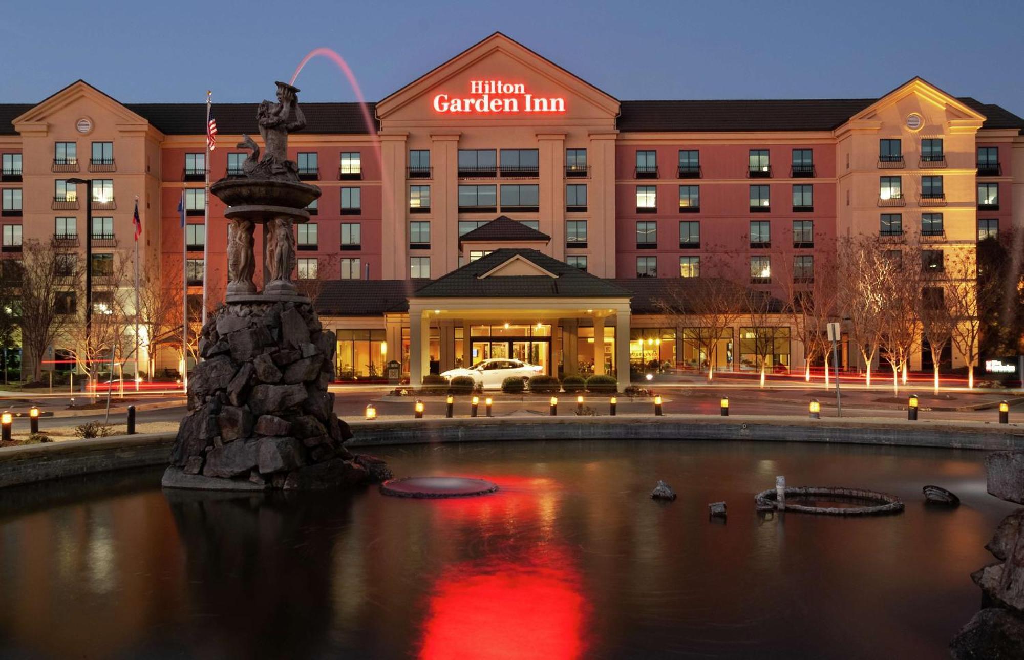 Hilton Garden Atlanta Airport/millenium Center Hotel 3*
