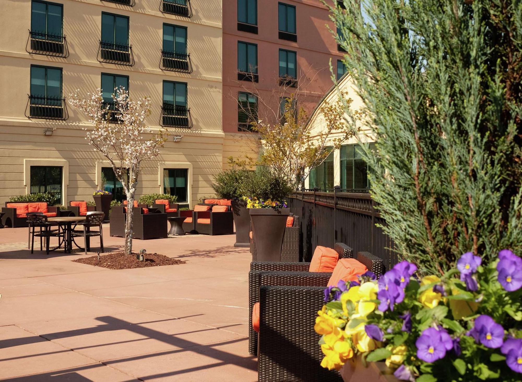 Hotel Hilton Garden Atlanta Airport/millenium Center 3*