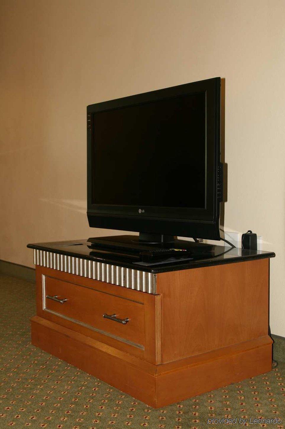 Hilton Garden Atlanta Airport/millenium Center College Park