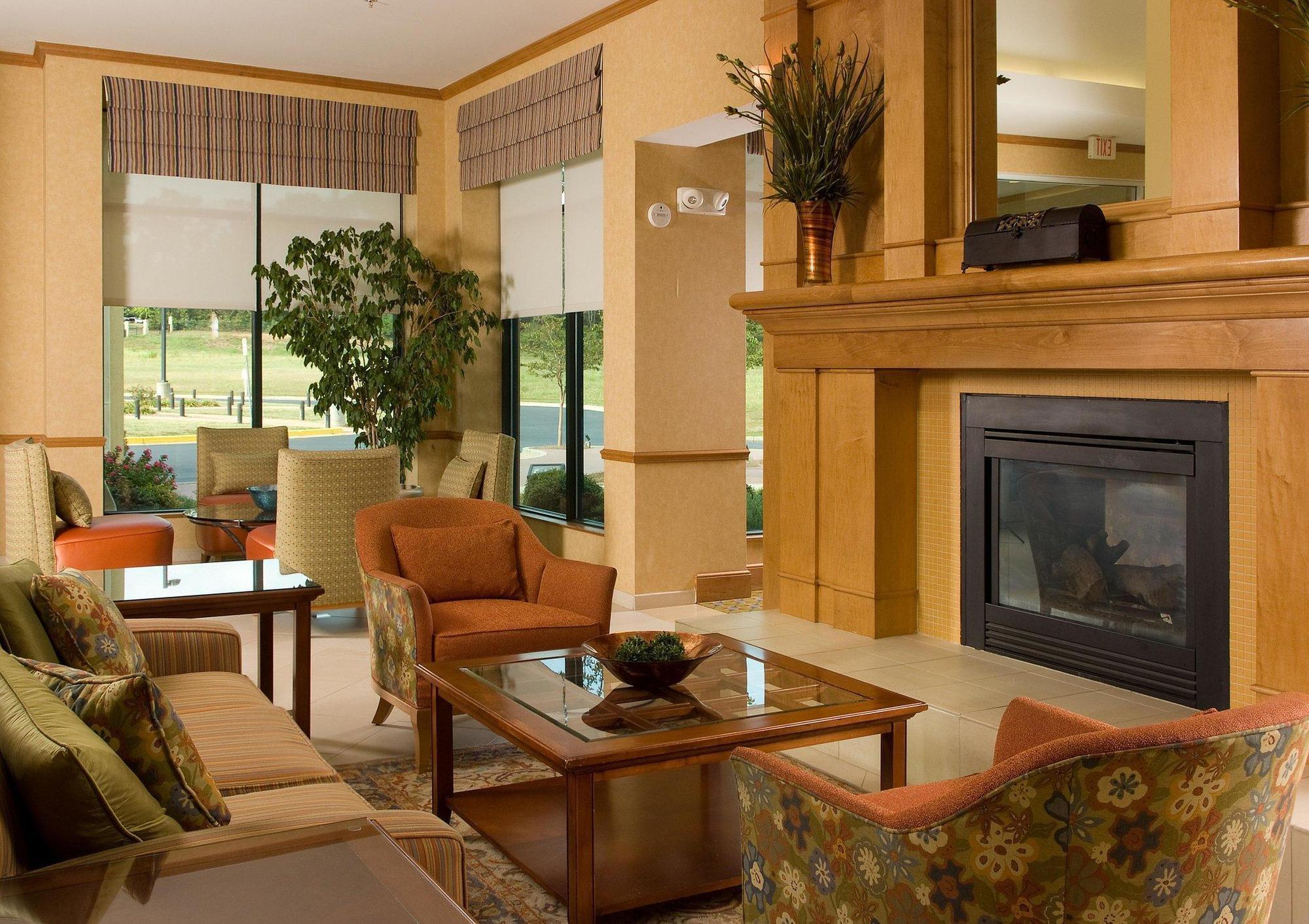 Hilton Garden Atlanta Airport/millenium Center College Park